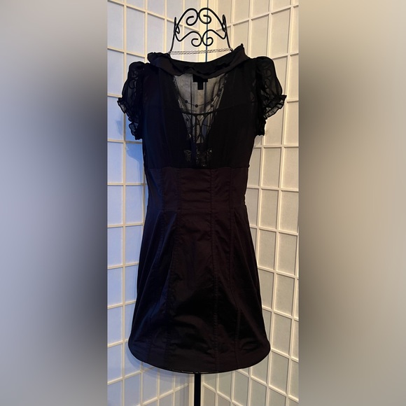 2B BEBE SS Pleated Waist Ruffle Poplin Dress Black NWT - Picture 9 of 11